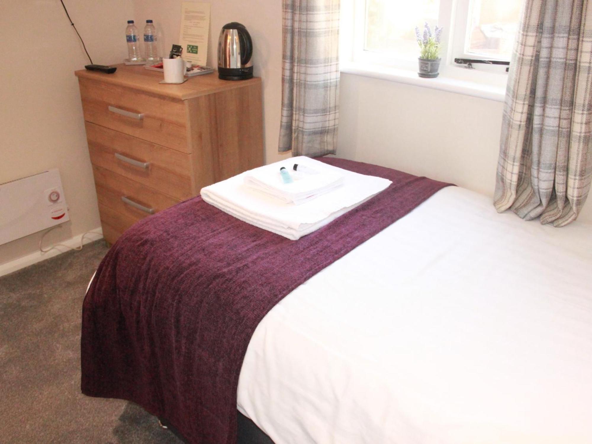 The Dog Inn Halstead  Room photo